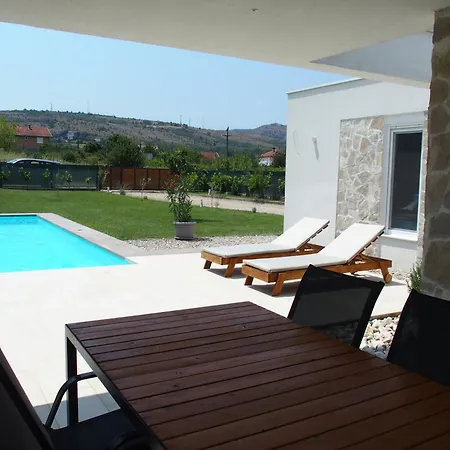 Dom wakacyjny Lara Mostar