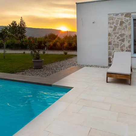 Dom wakacyjny Lara Mostar