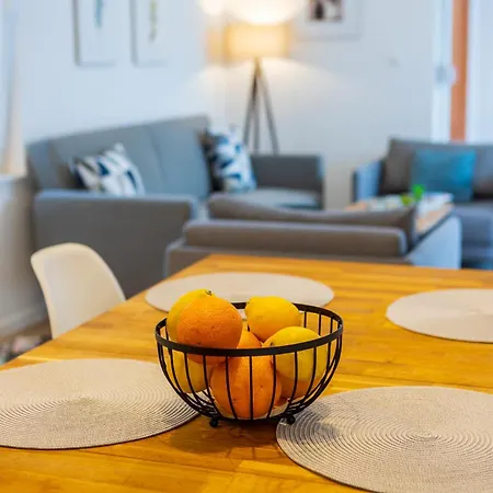 Lara Dom wakacyjny *