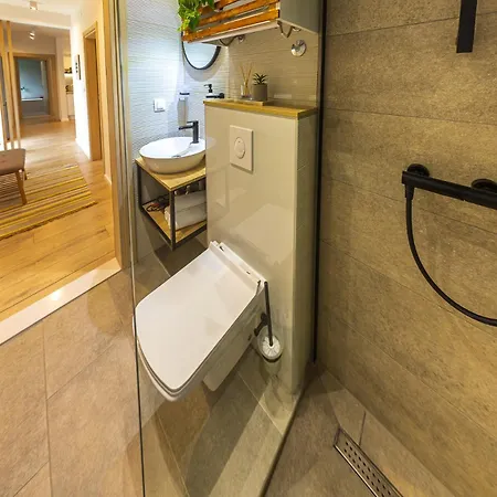 Lara Dom wakacyjny *