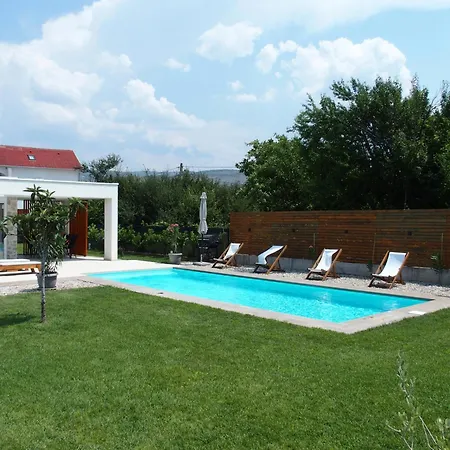 Дом отдыха Lara *